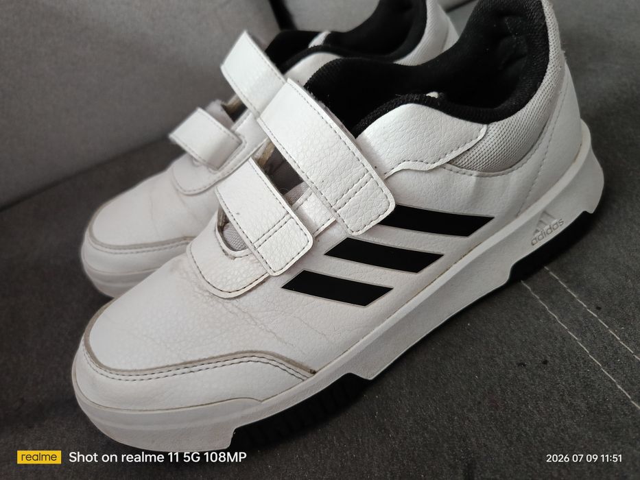 Buty firmy Adidas.