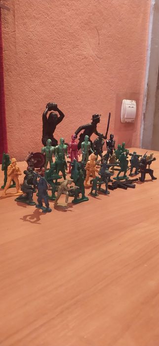 Мини коллекция солдатиков
