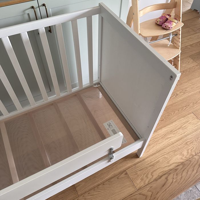 Łóżeczko dziecięce IKEA SUNDVIK białe + barierka + materac