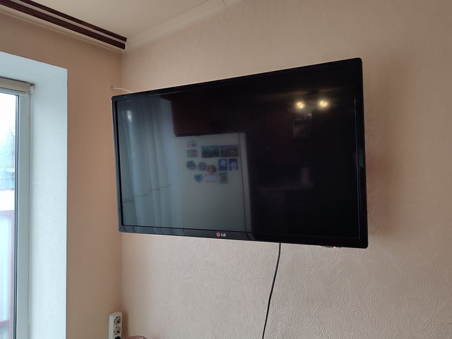 Телевізор LG, 32``