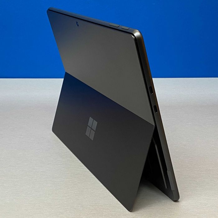 Microsoft Surface Pro 11 - 13" OLED (Snapdragon X Elite/16GB/1TB SSD)
