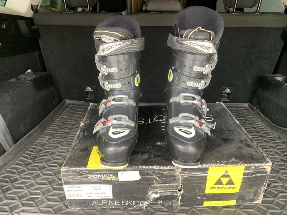 Черевики до гірських лиж