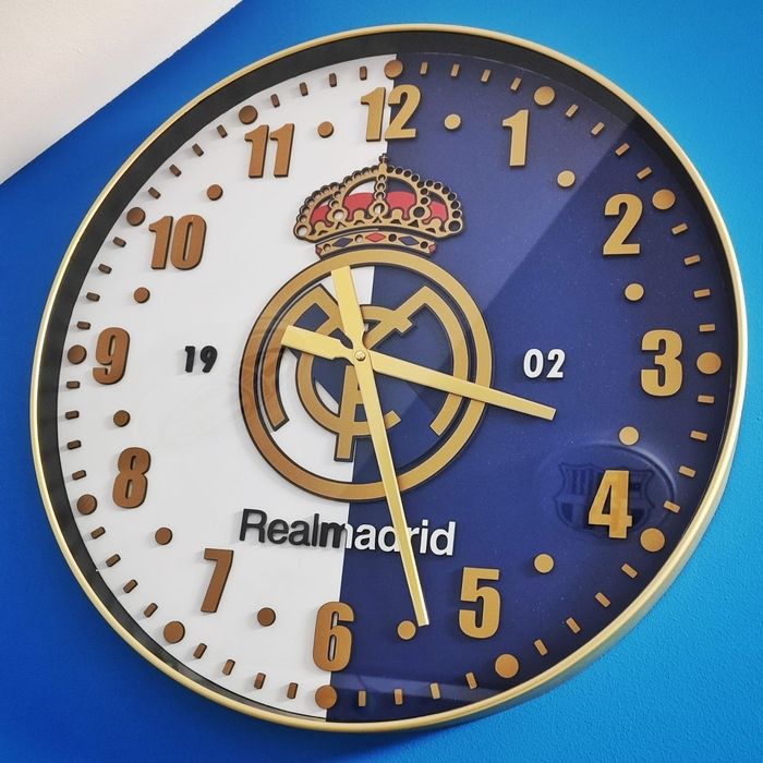 Real Madryt, Logo, zegar, piłka nożna