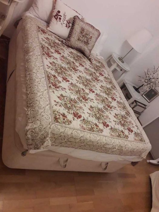 Cama de Casal tipo TJÅLLE