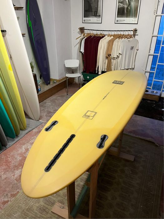 Prancha Mid 6’8x21x2 3/4 sunshine yellow