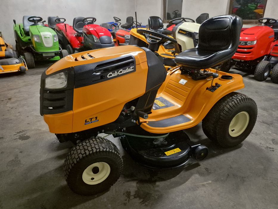 Kosiarka traktorek cub cadet LT 1