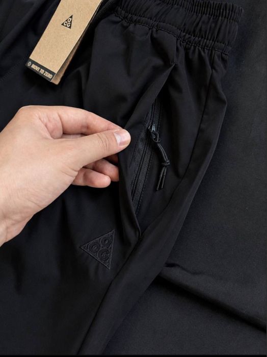 Штани ACG чорні.