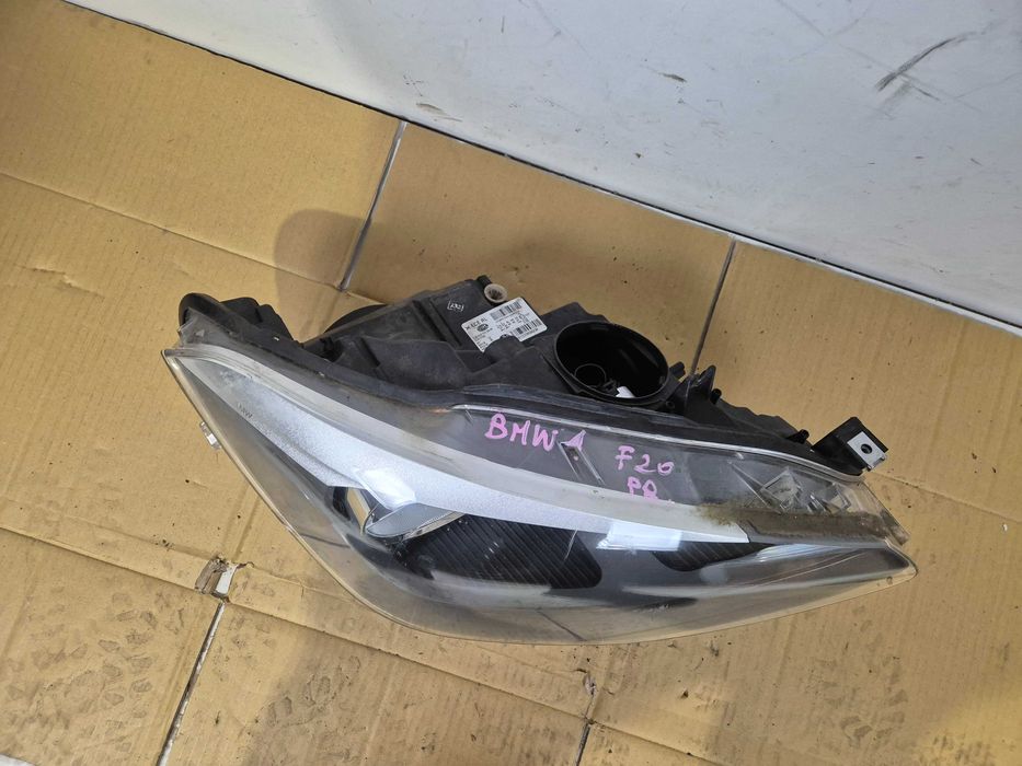 BMW1 F20 lampa przednia prawa przód.