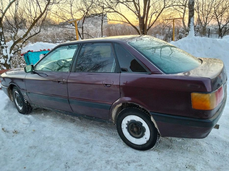 Автомобіль легковий
