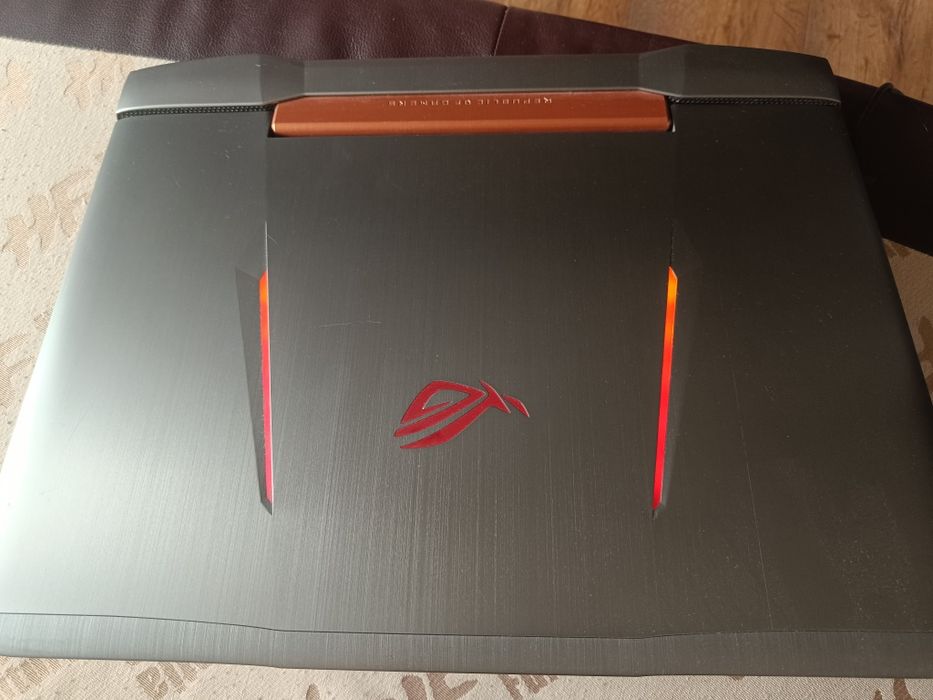 Laptop gamingowy ASUS ROG G752  i7-6700HQ / 16GB RAM / GTX 965M / SSD + HDD (Sprawny, opis)