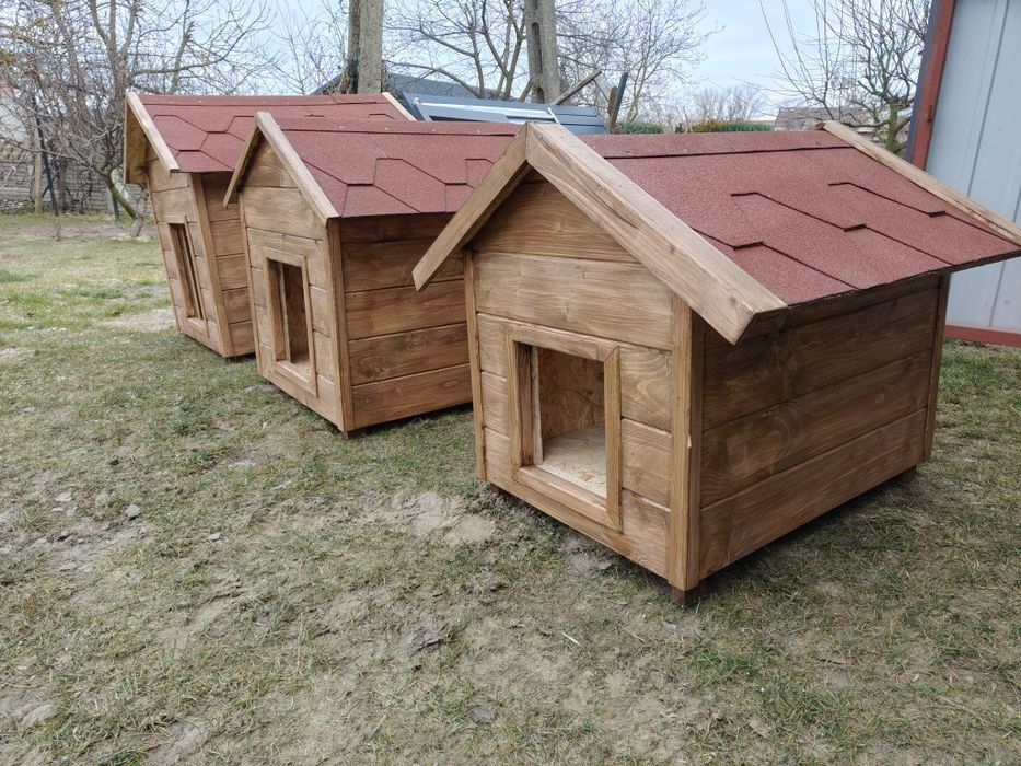 Buda dla psa,  ocieplana, solidna !