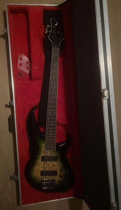 Vendo ou troco  jackson JS3Q alien bass  + sistema sem fios Mooer