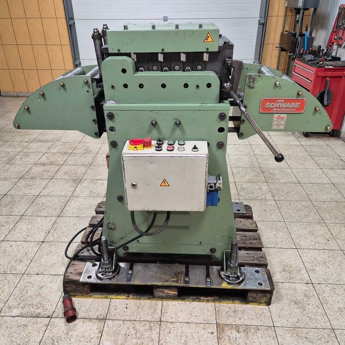 Prościarka prostowarka do blachy taśmy GSW Schwabe 250/3mm