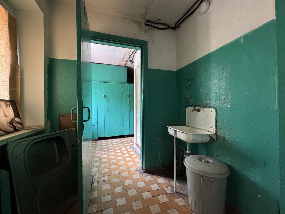 Снимие комнату в общежитии Поля, лікаря Рябініна