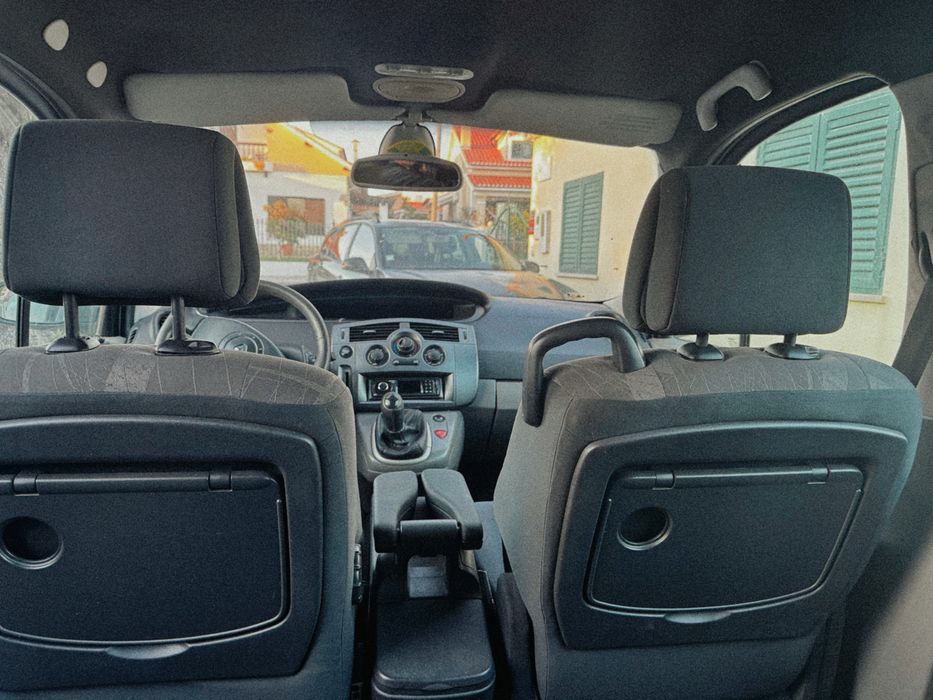 Renault Grand Scénic 2 · 2004 · Gasóleo