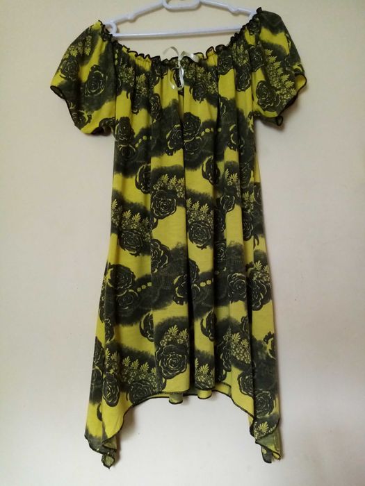 Przepiękna letnia tunika -hiszpanka asymetryczna .