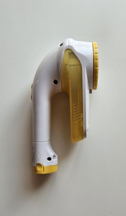 Maszynka do czyszczenia ubrań Clatronic