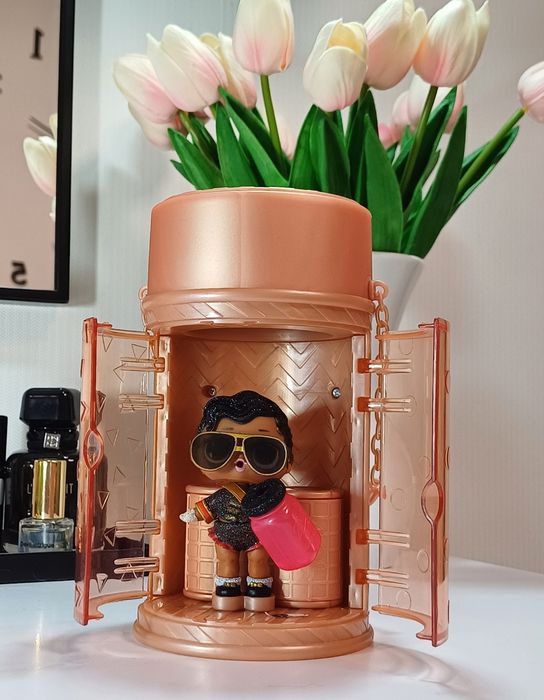 Якісні іграшки LOL для колекціонування.