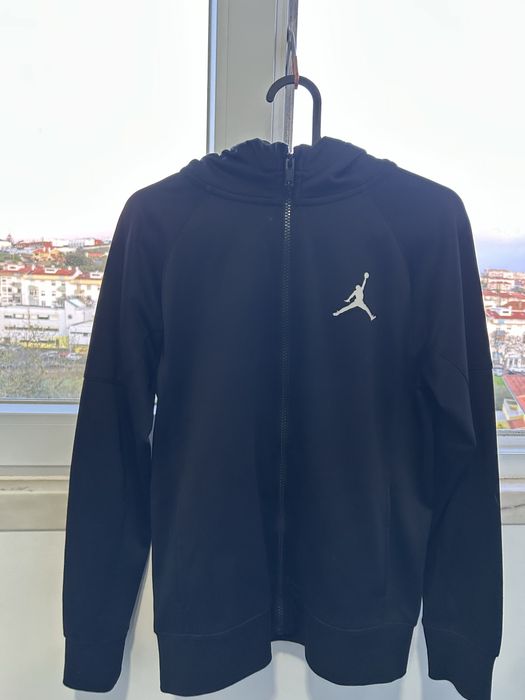 Vendo casaco da jordan usado poucas vezes e em bom estado