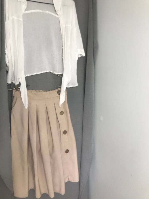 Спідниця бежева+ сорочка в подарунок