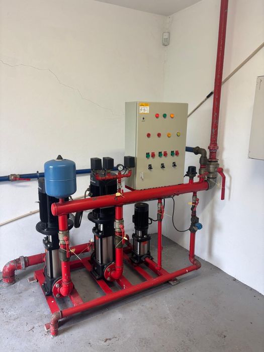 Tres Bombas Agua alta pressao “ Grundfos  “