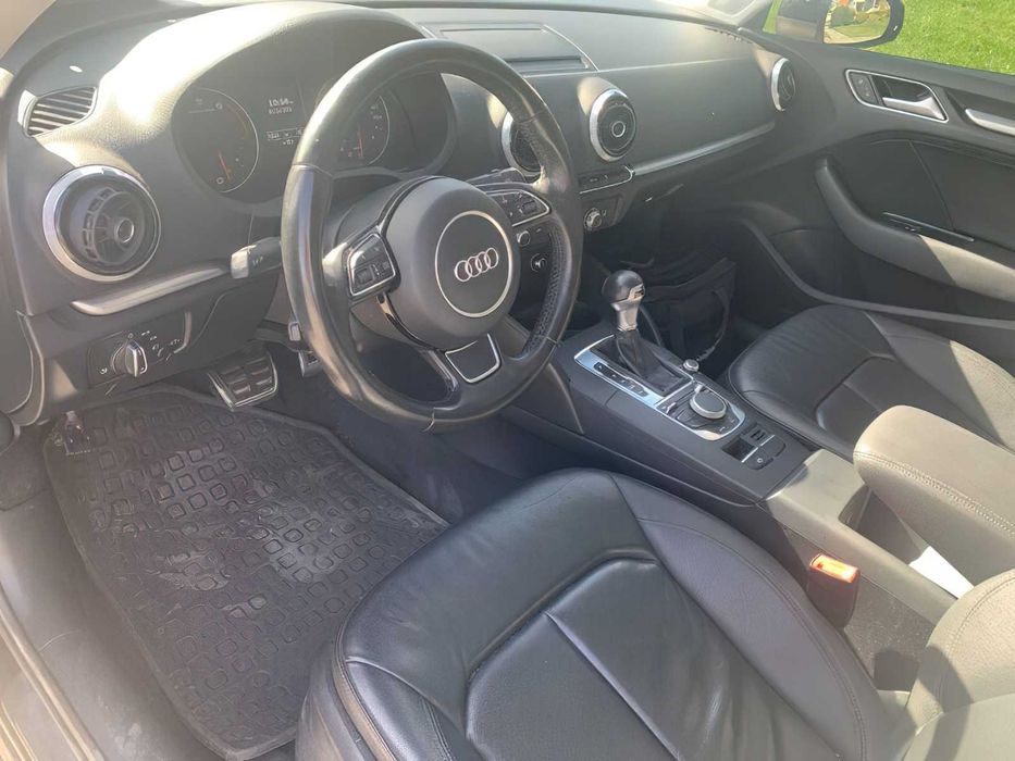 Audi A3      2015