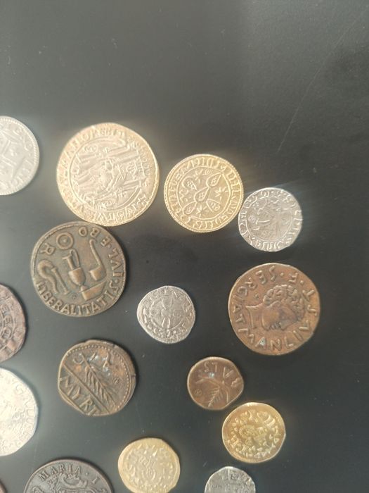 Lote 21 moedas replicas antigas