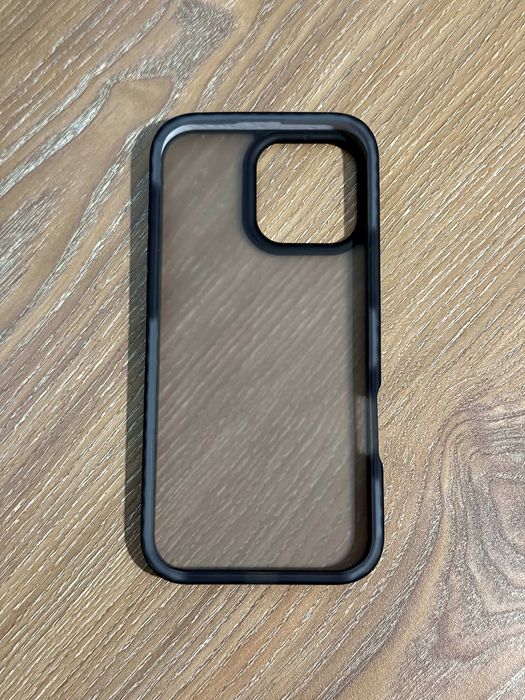 Capa Apple Smoke para iPhone 16 Pro Max - Preto Fosco