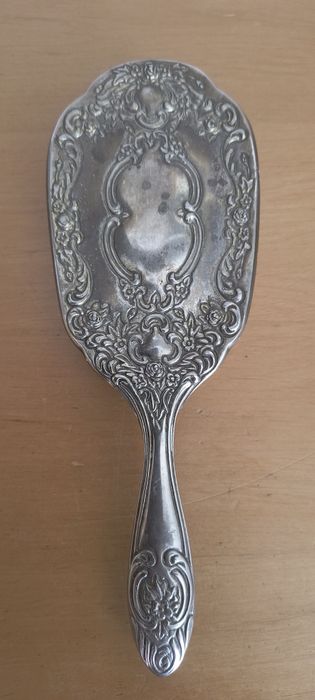 Szczotka i grzebień zestaw toaletowy.
