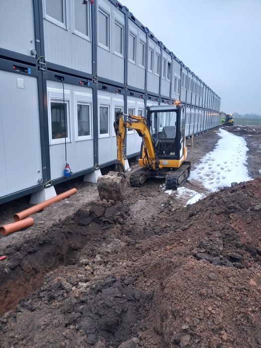 usługi koparko-ładowarką  krup usl. wywrotką  usl. wodno-kanalizacyjne