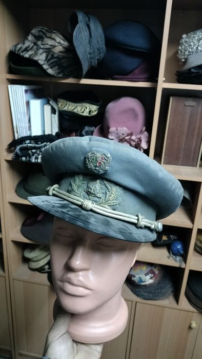 Chapéus antigos e de coleçao