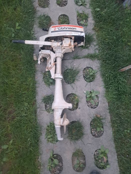 Silnik zaburtowy Johnson 2 śruba silnika