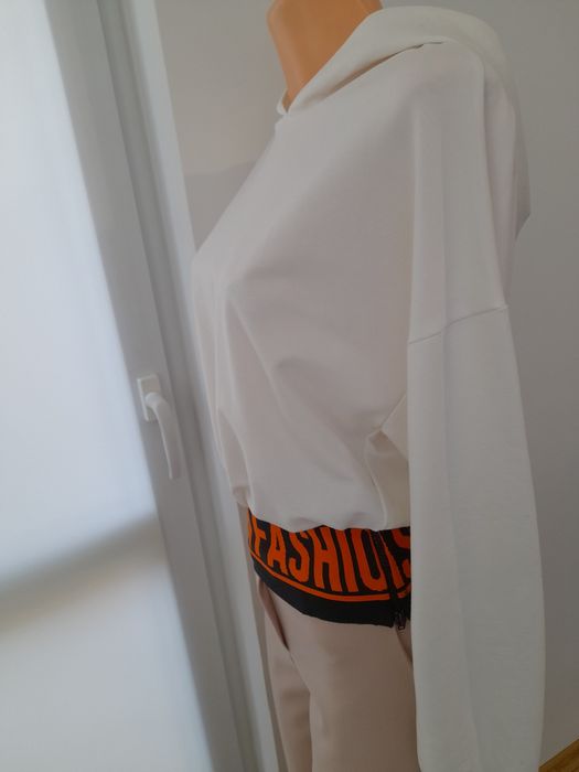 Kremowa bluza turecka