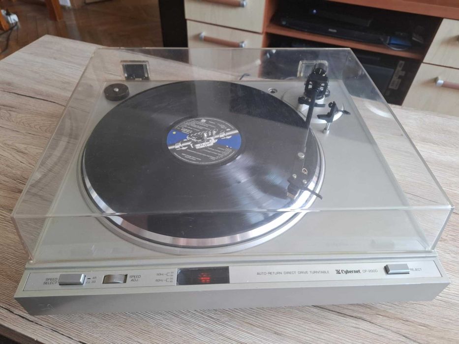 Gramofon CYBERNET CP- 200D