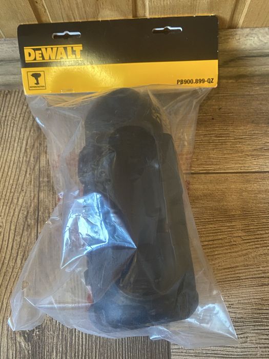 Акумуляторний ударний гайковерт 18V XR 1/2" 1396Nm  DeWALT DCF900 нове