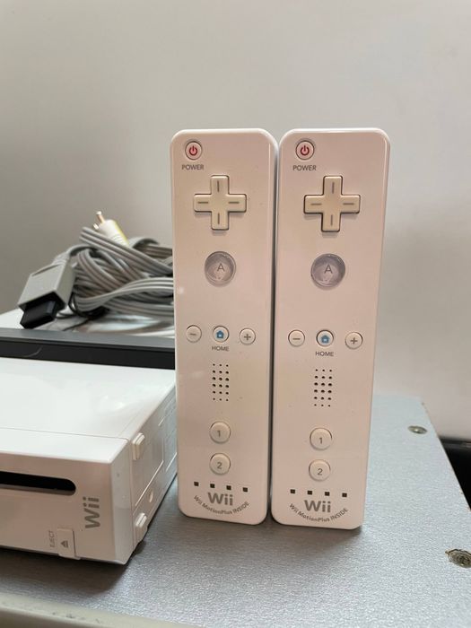Ігрова консоль Nintendo D-63760 Гросостхайм