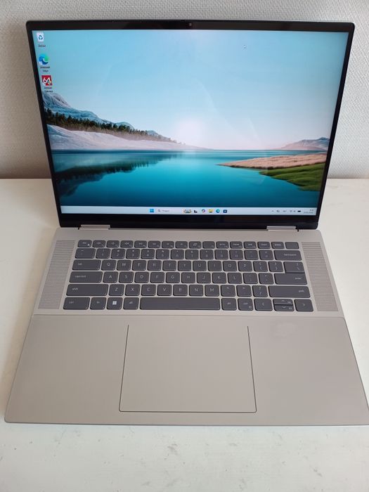 Dell Inspiron 7620 2-in-1. i5, 12 gen.  8/512.