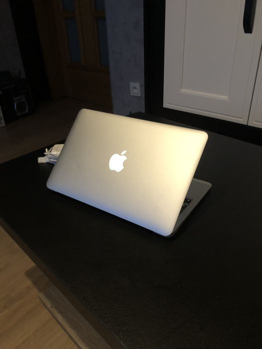 Laptop MacBook Air 11 A1465 / 2012 i5 3317u 4GB 128GB PODŚ KLAW Srebny
