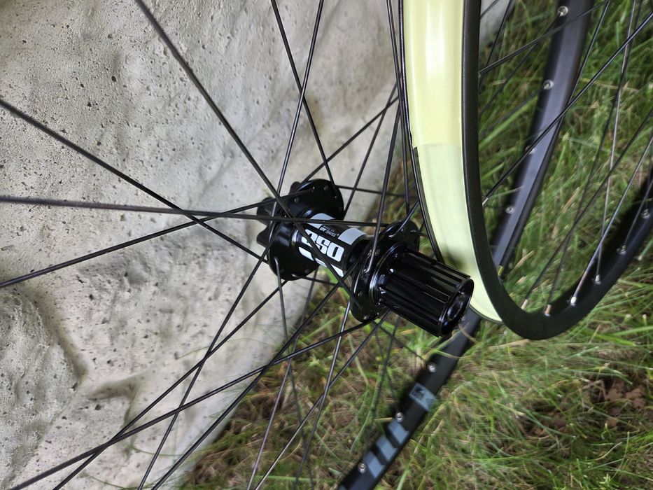 Koła XC gravel 27,5 DT 350 WTB i23 nowe ratchet HG