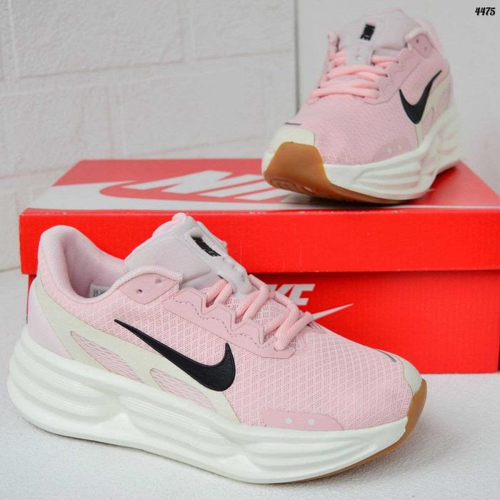 Nike Shield Comfort Ride Pink рожеві кросівки жіночі найк кроссовки кросовки