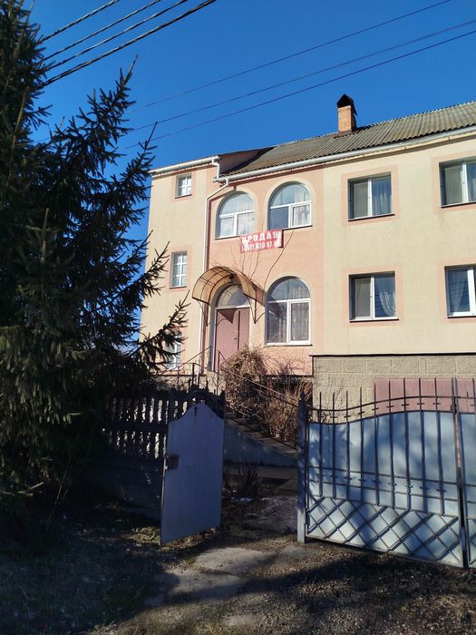 Продаж будинку в передмісті Вінниці