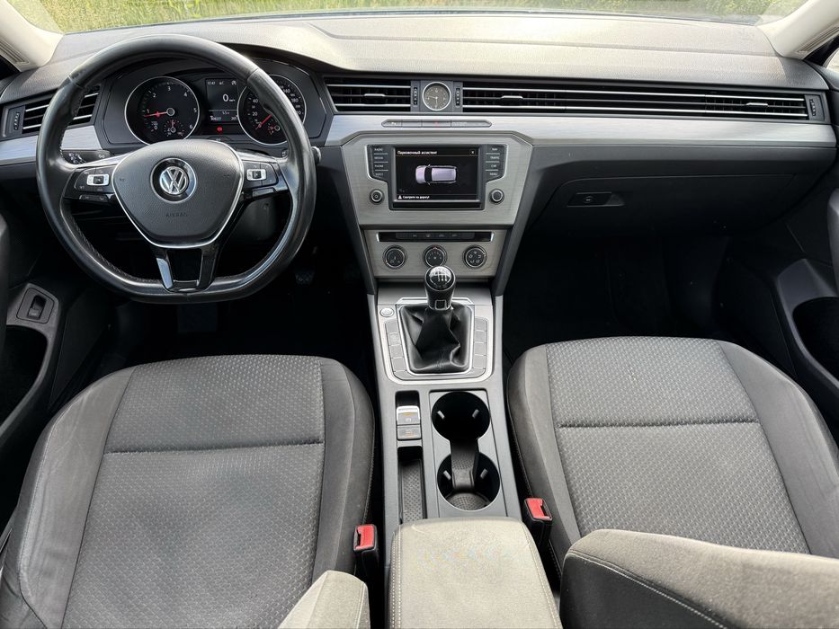 Volkswagen Passat 2016 VIN WVWZZZ3CZGE243367 фото оголошення 11 з 22