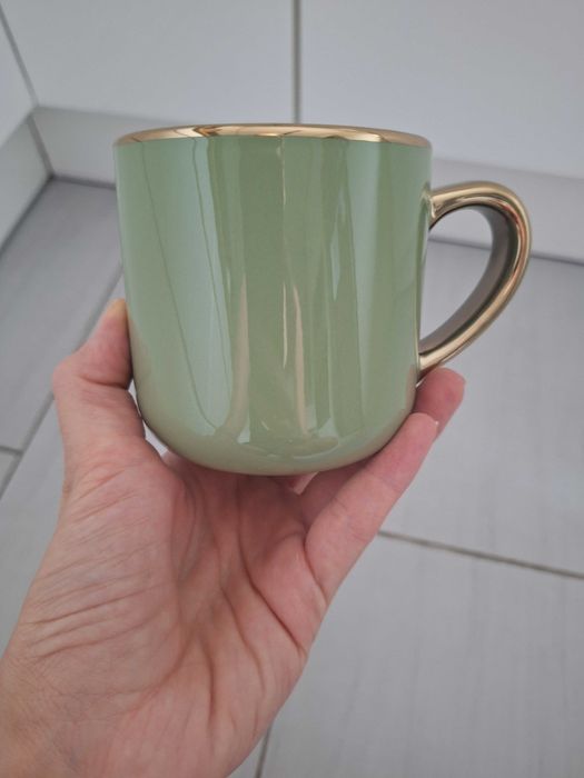 Zielone kubki ze złotym uchem 400 ml
