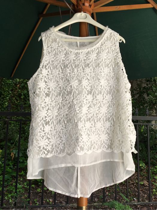 Blusa de renda Tam.44