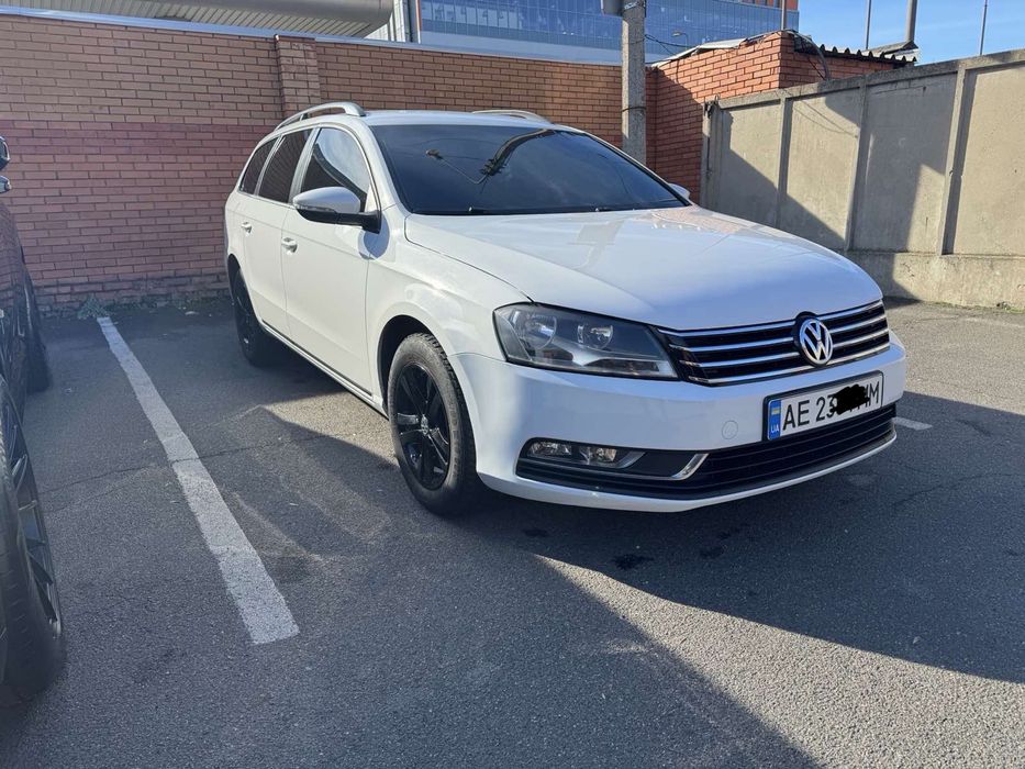 Продам Volkswagen Passat B7 2.0 TDI