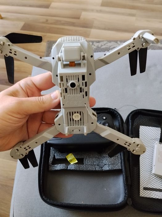 Dron plus 3 baterie