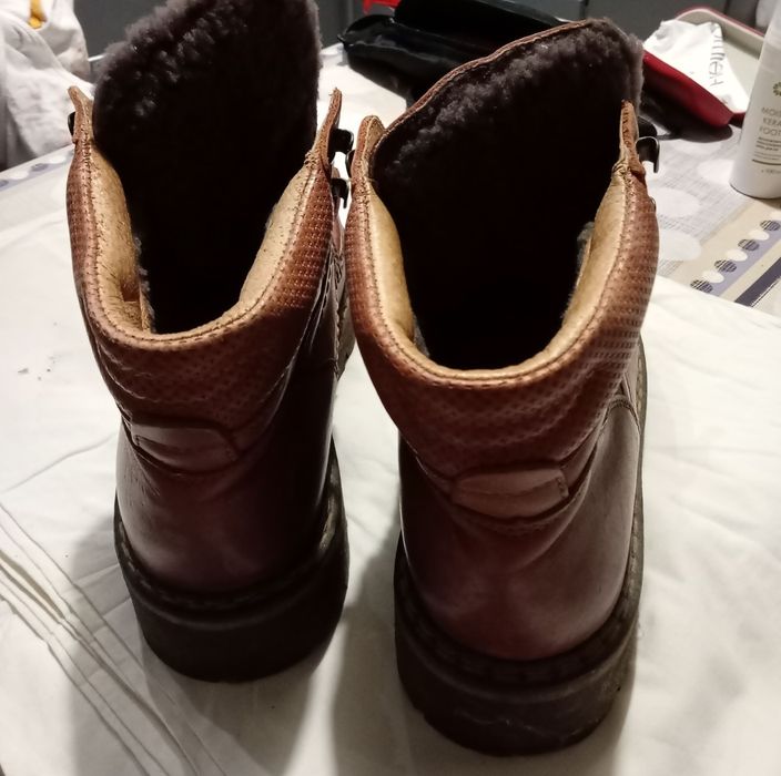 Продаю чоловічі, фірмові LESTA, якісні, теплі ботинки, натуральна шкір