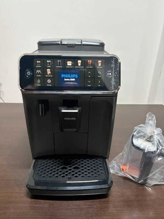 Espressor Philips 5500 cu garantie