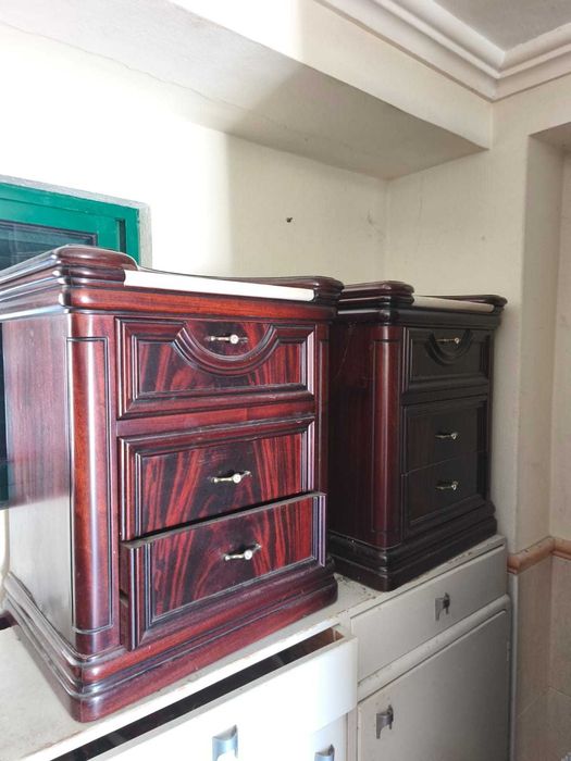 Conjunto moveis de quarto, cama mesa cabeceira Cômoda movel TV