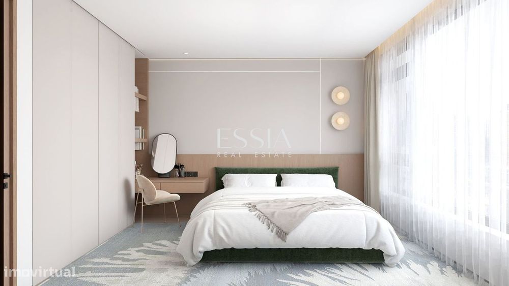 Apartamento T3+1 Duplex com Varandas no Bonfim, Porto